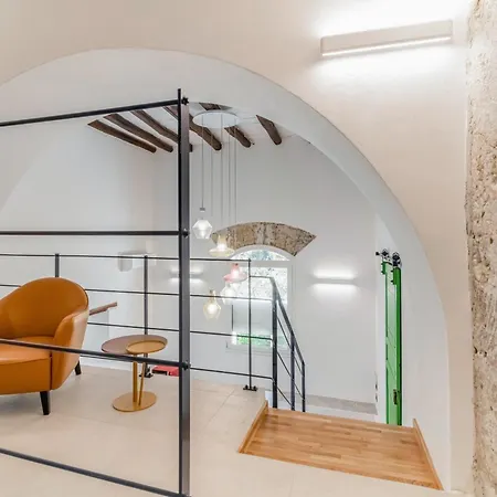 公寓 Piazza Indipendenza Loft & *